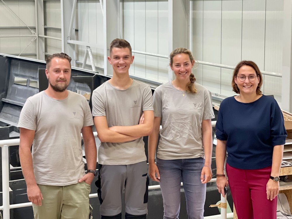YYACHTS Ausbildung und Karierre