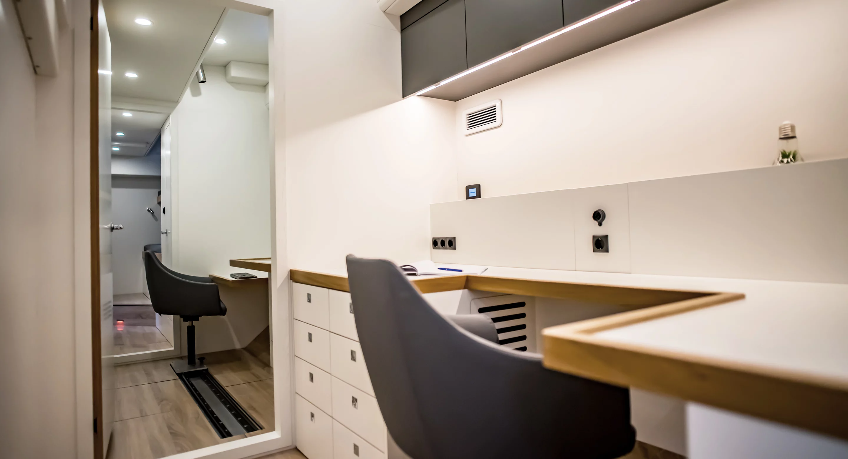 YC Eugen Seibold scientists' workstations