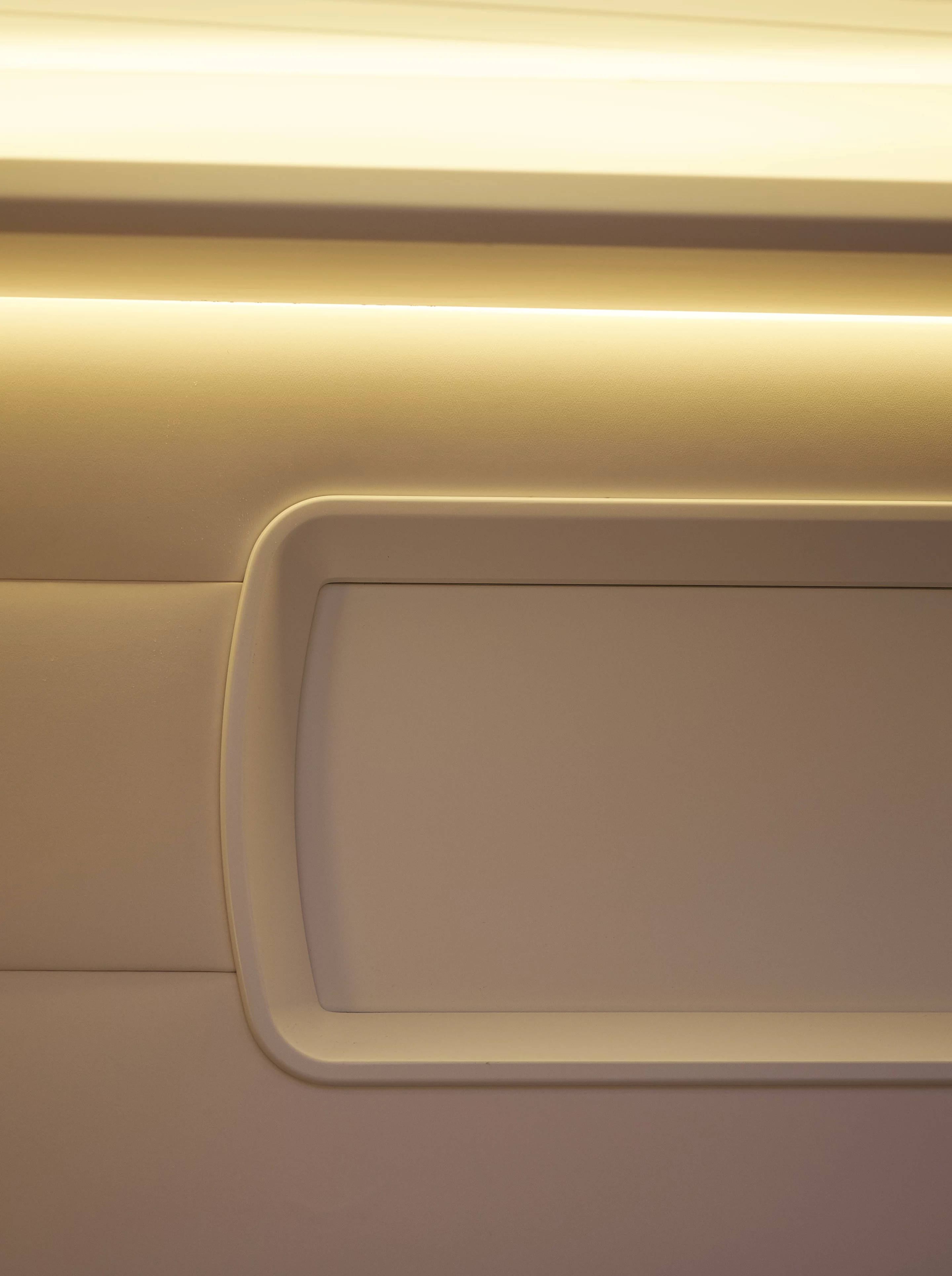 YC/Tripp 90 window detail