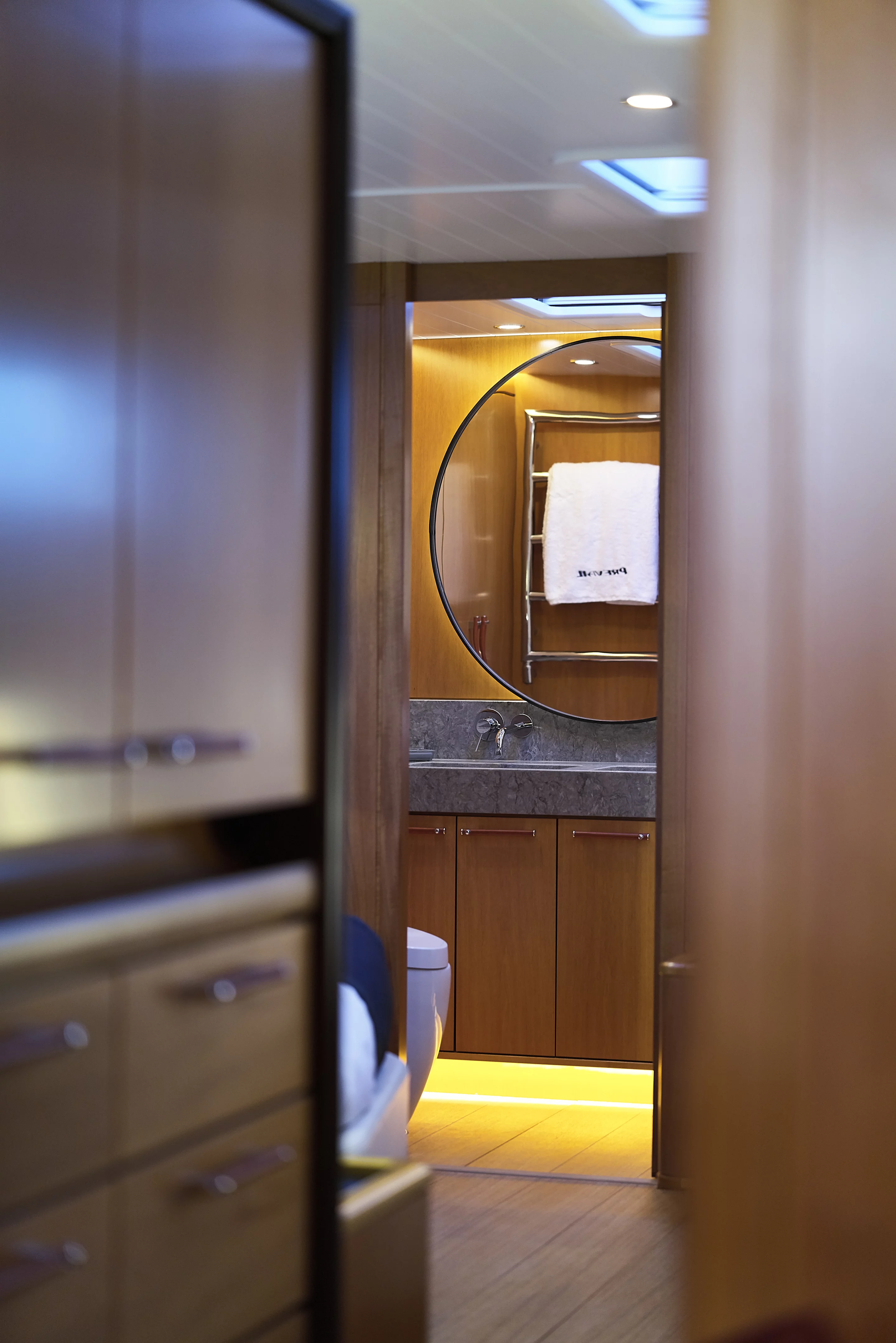 YC/Tripp 90 Master bathroom