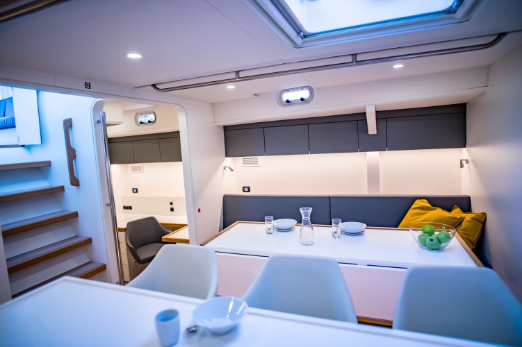 YYachts custom build carbon researcht vessel Eugen Seibold interieur