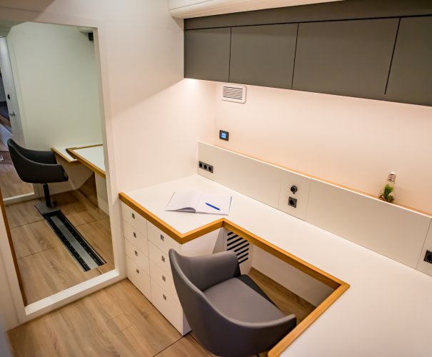 YYachts custom build carbon researcht vessel Eugen Seibold interieur