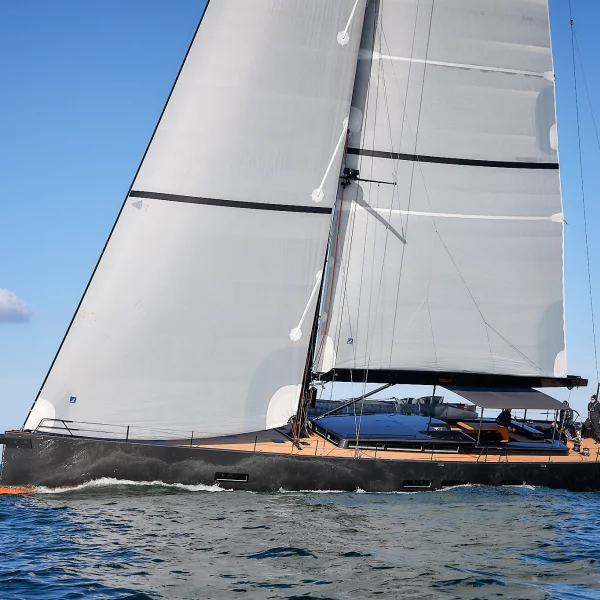 Y8 Eye-catching Design