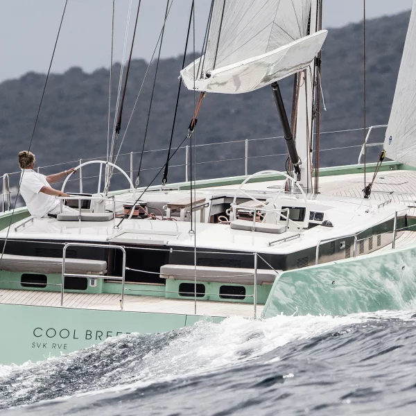 Y8 Cool Breeze aft section