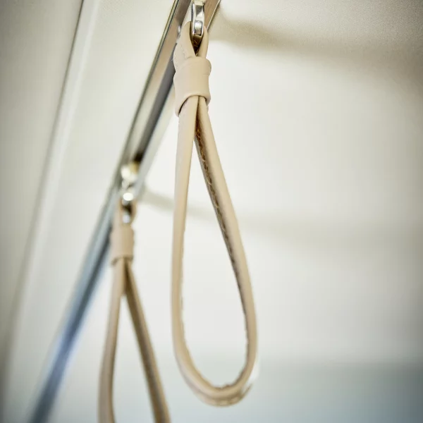 Y8 sliding handrail detail