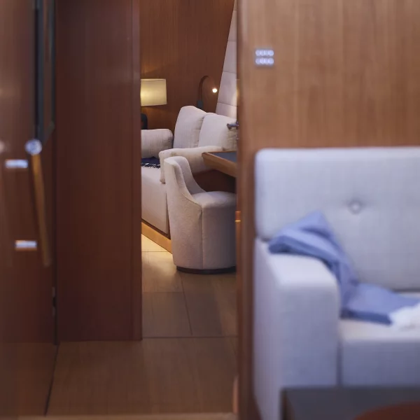 YC/Tripp 90 hallway view