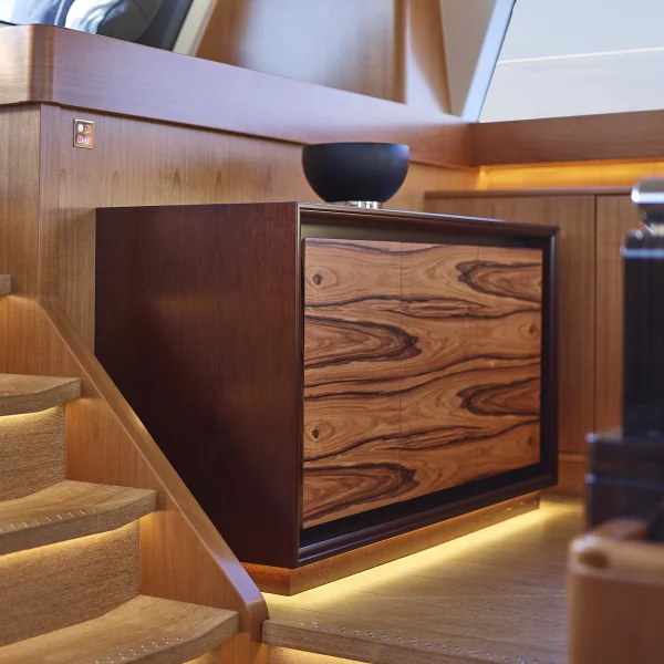 YC/Tripp 90 living room cabinet