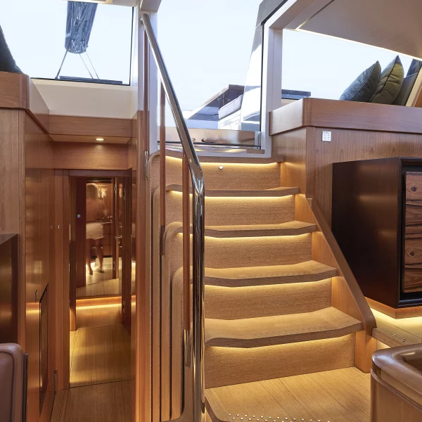 YC/Tripp 90 Staircase panoramic view