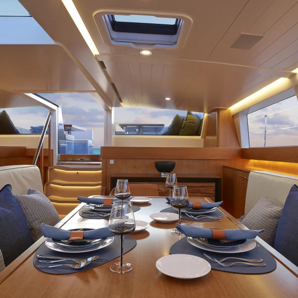 YC/Tripp 90 Dining area