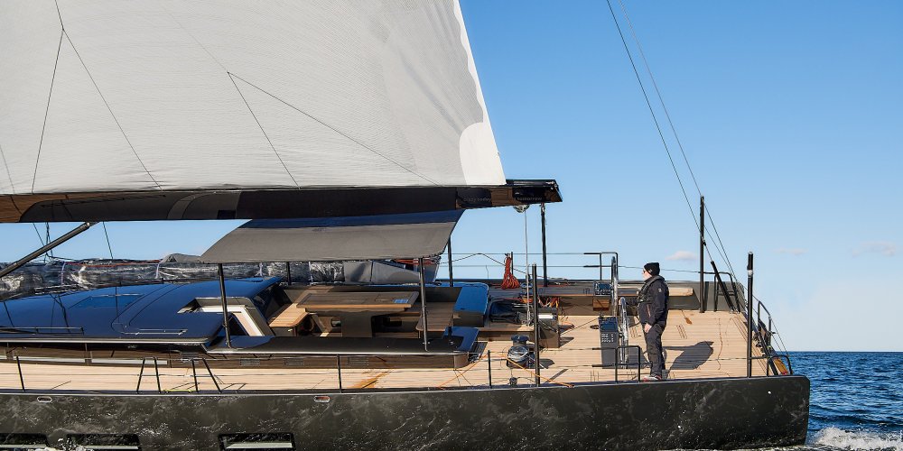 Y8 custom build luxury carbon yacht Vegas Baby